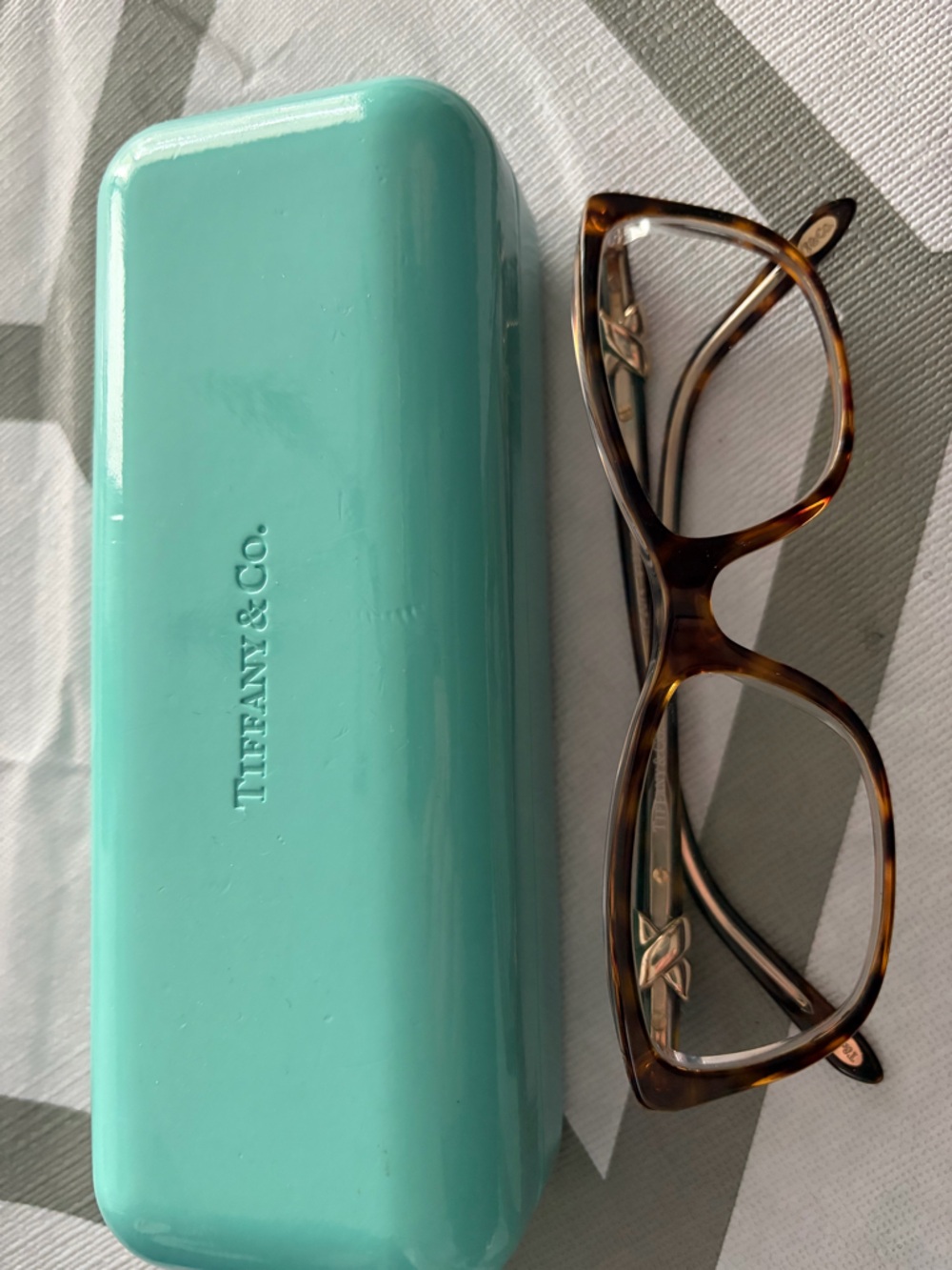 Tiffany & Co. Eyeglass Case in Tiffany Blue with Tortoiseshell Glasses